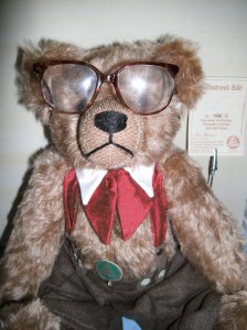 Wallstreet Bär, Brille
