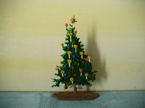 Weihnachtsbaum, Zinn bemalt, Rückseite
