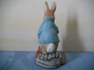 "Peter Rabbit Onion bag" hinten