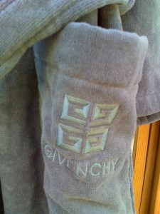Bademantel Herren, Velours Givenchy, Tasche bestickt