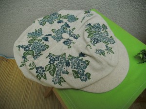 Stoffmütze, beige-grün, oben