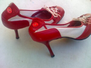 High Heel Cube, Absatz