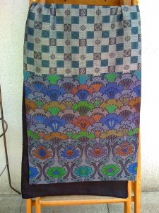Kenzo stola, 45 x 160 cm, padded, anthracite blue, pattern