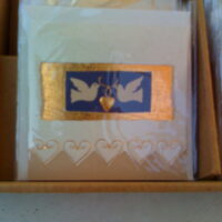 Glückwunsch-Karte klein, Tauben mit Herz, gold blau