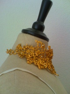 Christian Lacroix Bazar, Schmuck-Set vergoldet, Collier Seite rechts