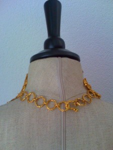 Christian Lacroix Bazar, Schmuck-Set vergoldet, Collier Verschluss