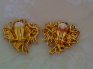 Christian Lacroix Bazar, Schmuck-Set vergoldet, Ohrclip Rückseite