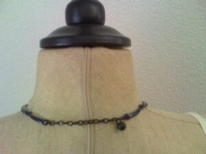 Christian Lacroix Bazar, Schmuck-Set mitternachtsblau, Collier Verschluss