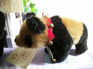 Miniatur Panda "Bambus", braun schwarz, Zertifikat
