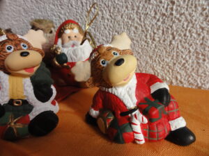 Weihnachts-Elch rot grün, mit Zuckerstange, Detail
