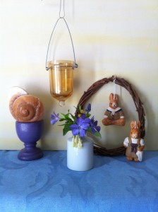 kleine Vase zum Hängen, Glas und Draht