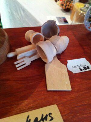 Holz.Küchengeräte für Puppenstuben
