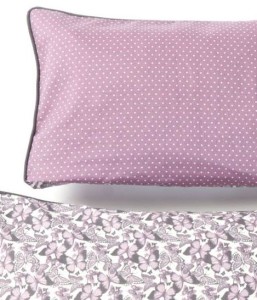 Puppen-Bettwäsche Smallstuff, lila mit Schmetterling Detail Rückseite