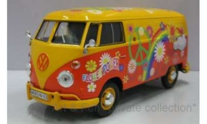 VW T1 gelb Flower Power 1zu24 Motormax Sept 2017