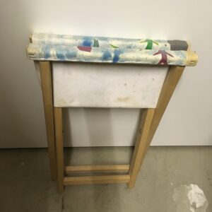 Klapp-Hocker, Holz und Stoff, weiss, bemalt, Seite