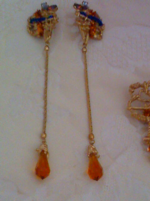 Christian Lacroix Bazar, Ohrclips Zitrin mit langem Pendel