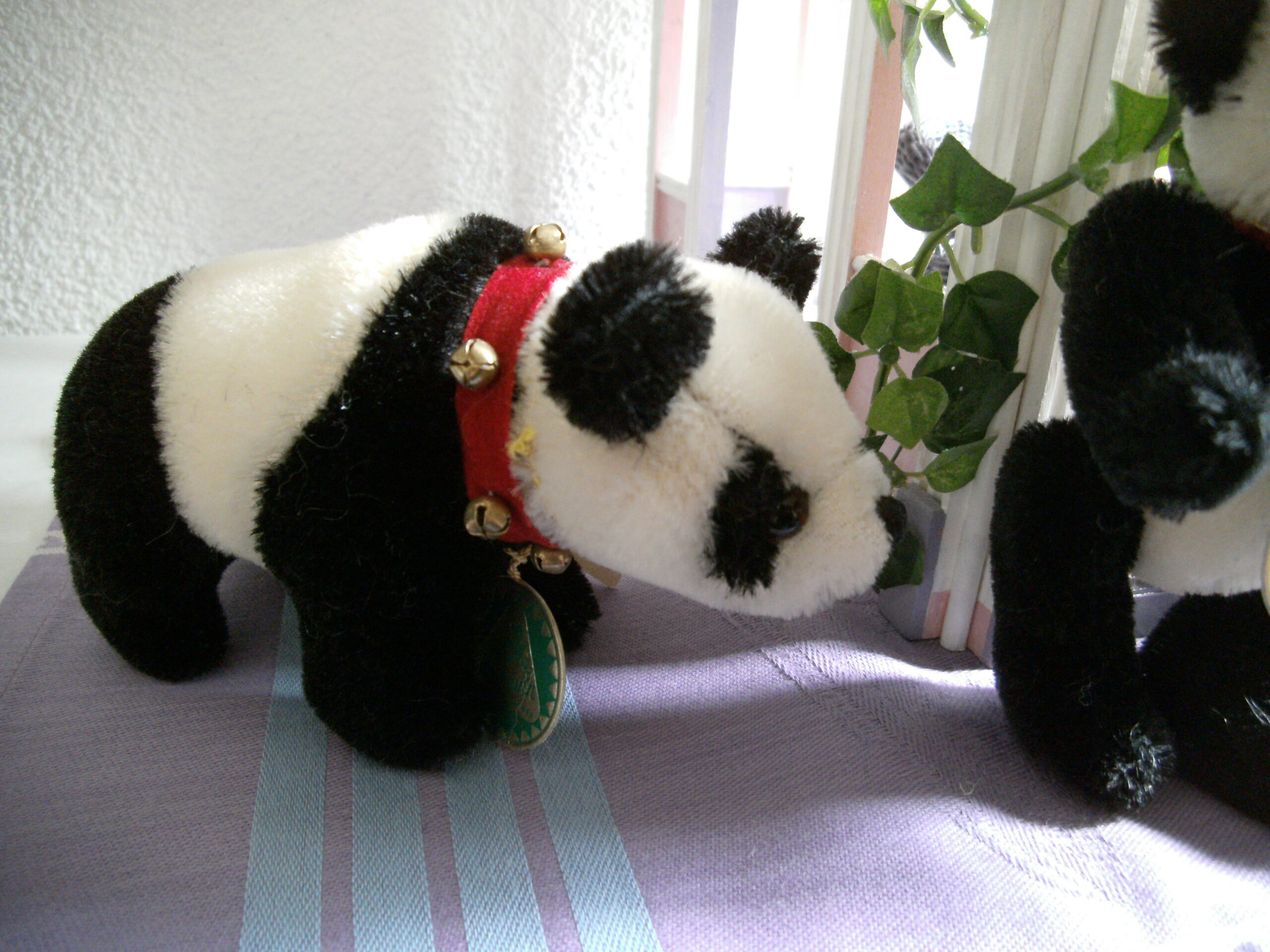 Miniatur Panda "Banana", weiss schwarz, Nr. 103