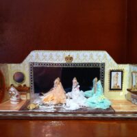 Puppenstube 1:144, Modesalon Brautkleider