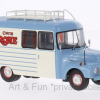 Opel Blitz 1,75t, Circus Krone, Fenster-Koffer-LKW mit Dachgepäckträger 1zu43