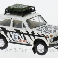 Lada Niva Namib Tours, mit Dachgepäck 1zu87