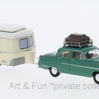 Opel Kapitän grün beige m Dachgepäck u Wohnanhänger 1954 1zu87 Brekina