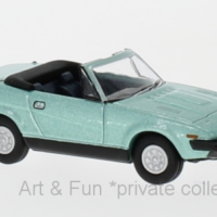 Triumph TR7 Convertible metallic helltürkis 1zu76 Oxford