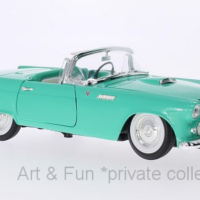 Ford Thunderbird dunkeltürkis Hardtop liegt bei 1955 1zu18 LuckyDieCast